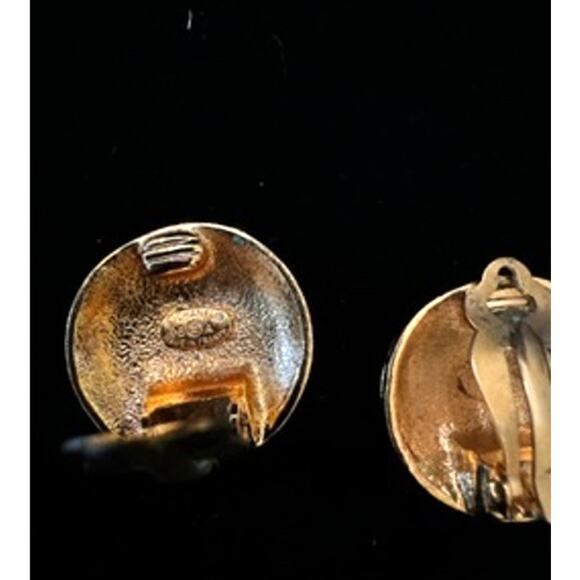 Chanel Vintage Basket Weave Button 96A  Authentic Stamped VINTAGE EARRINGS! - Picture 4 of 7